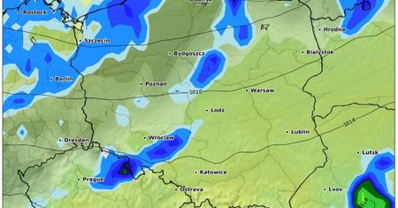 Niedziela pochmurna i wietrzna. Nad morzem burze, w Sudetach śnieg