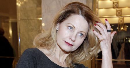 Ewa Skibińska odczarowuje stylizacje 50+. Jakby spacerowała o północy w Paryżu