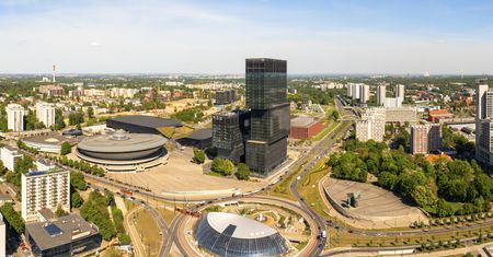 Pogoda w Katowicach. Prognoza na poniedziałek 17 listopada. Deszcz i wieczorny śnieg, wyraźna zmiana pogody