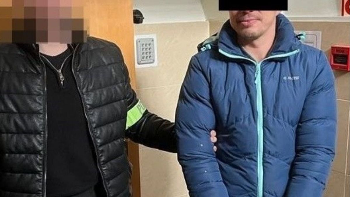 Bił kasjerkę czekoladą