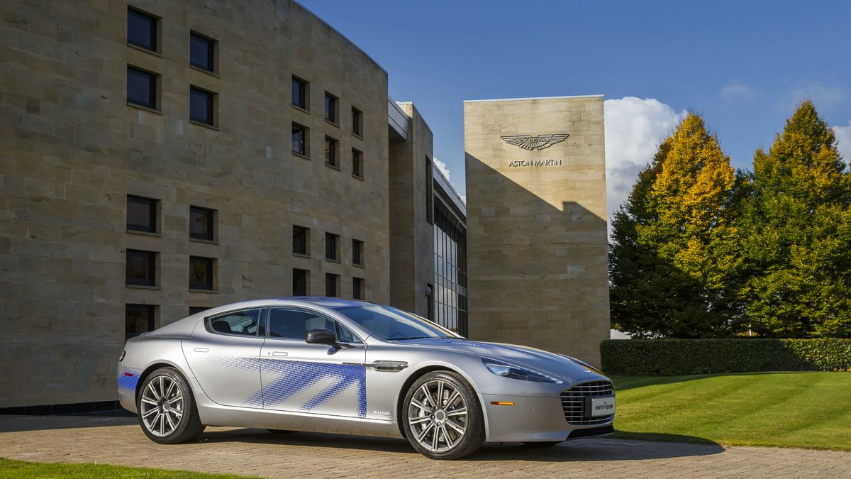 W 2015 roku Aston Martin pokazał koncept RapidE