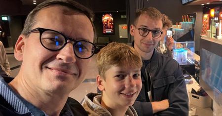 Takiej wyprawy nie spodziewał się nikt. Zdjęcie Morawieckiego poruszyło ludzi