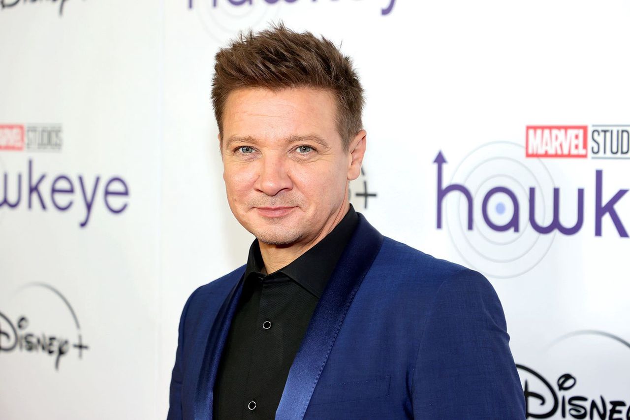 Jeremy Renner wpadł pod pług. Wiadomo, w jakim jest stanie