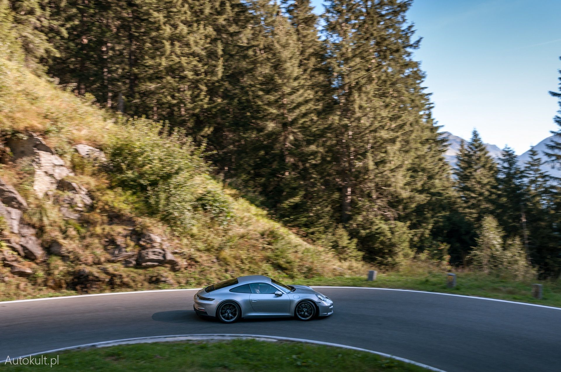 Porsche 911 GT3 z Pakietem Touring (2023)