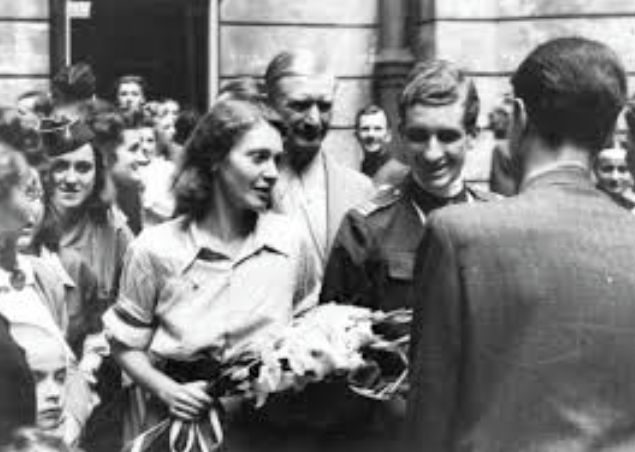 Ślub pary powstańców, 1944 rok.