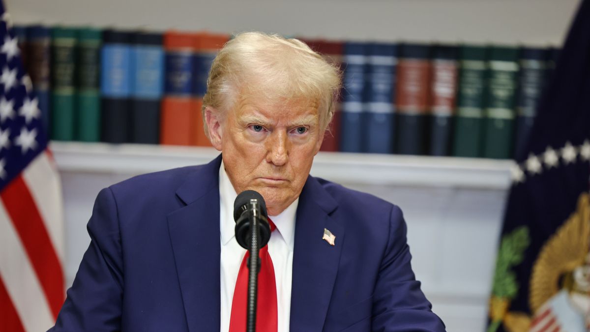 US President Donald Trump delivers remarks on AI Infrastructure in Washington, DC
epa11843463 US President Donald Trump delivers remarks on artificial intelligence (AI) infrastructure in the Roosevelt Room of the White House in Washington DC, USA, 21 January 2025. Trump is expected to announce a 500 US billion dollar AI infrastructure investment in the US.  EPA/AARON SCHWARTZ / POOL 
Dostawca: PAP/EPA.
AARON SCHWARTZ / POOL
US president, politics, president