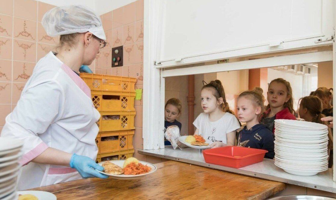 Szkolne posiłki w Radomsku będą powstawać w lepszych warunkach. Jest dotacja