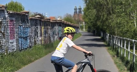 Rower elektryczny dla dziecka w Poznaniu – jak wybrać i czy warto kupić?