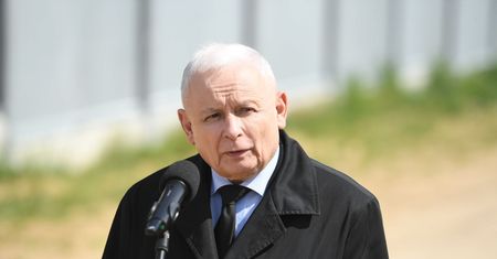 Konferencja z udziałem Kaczyńskiego. Nagle padło pytanie o "lex Tusk"