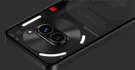Świecący smartfon na każdą kieszeń. Nothing Phone (2) na zdjęciach