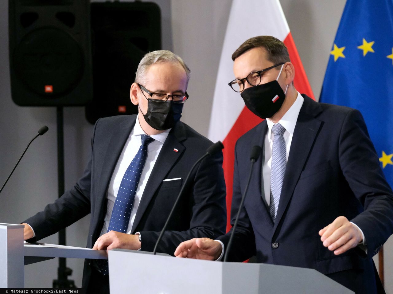 Minister zdrowia Adam Niedzielski i premier Mateusz Morawiecki