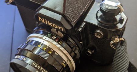 Przekształcił analoga w cyfrę. Oto, jak Nikon FM zyskał drugie życie