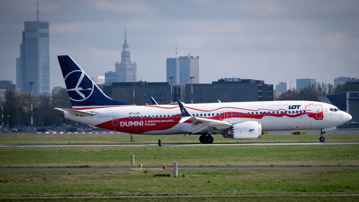 Polskie Linie Lotnicze LOT
