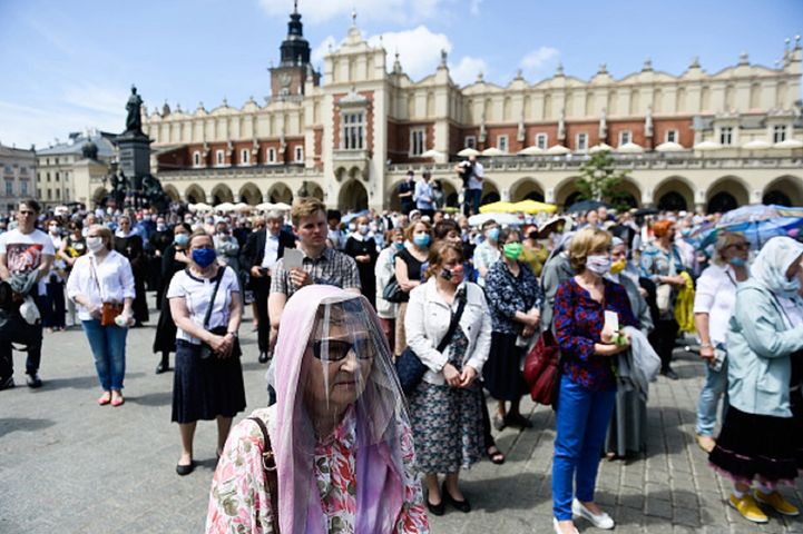 Koronawirus w Polsce. Epidemia wciąż trwa