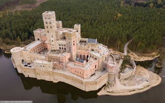 Budowa zamku w Stobnicy. Zwrot w sprawie samowoli budowlanej