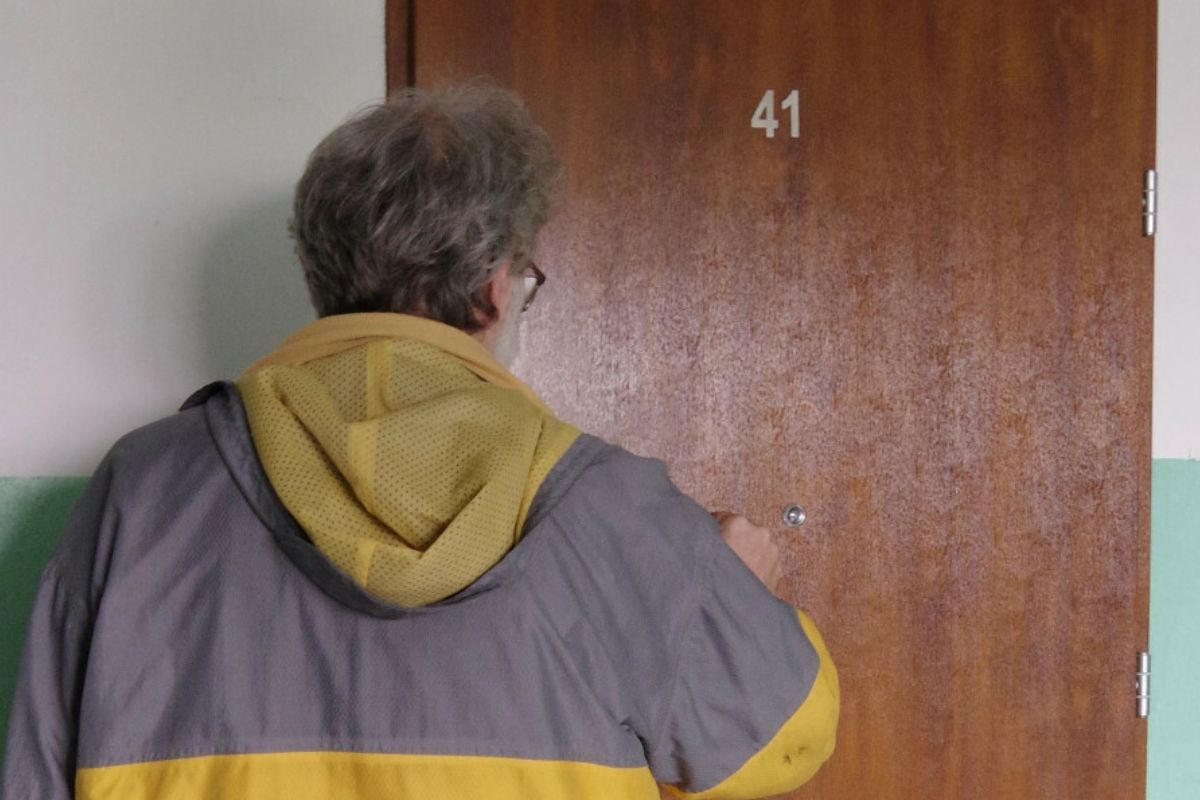 Wyłudzają "bezpańskie" mieszkania. Dziennikarze odkryli ich sposób