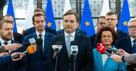 Przeszukanie domu Ziobry. Mamy reakcję rzecznika Suwerennej Polski