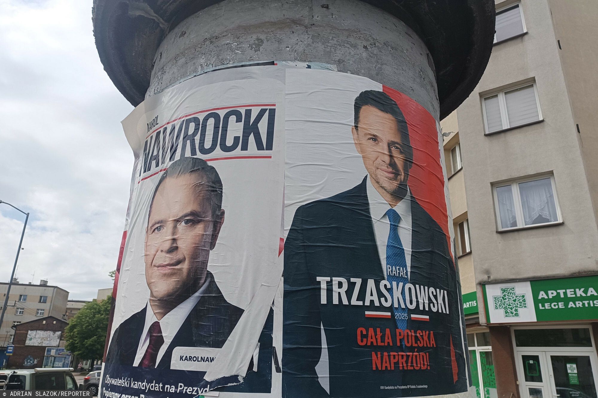 Plakaty wyborcze 2025
4.05.2025 Chorzow, kampania wyborcza przed wyborami prezydenckimi n/z Slup ogloszeniowy
fot. Adrian Slazok/REPORTER
Adrian Slazok/REPORTER