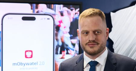 mObywatel 2.0 z nową funkcją. Wszystkie mecze kadry obejrzymy w telefonach
