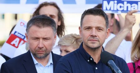 Ofensywa antyalkoholowa w Sejmie. KO i PiS podzielone, premier z "dylematem"