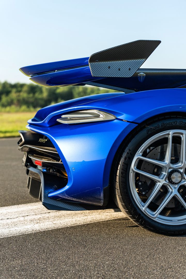 Koenigsegg Jesko Attack