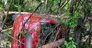 Góra Kalwaria: Pościg za Nissanem. Kierowca uderzył w drzewo i dachował