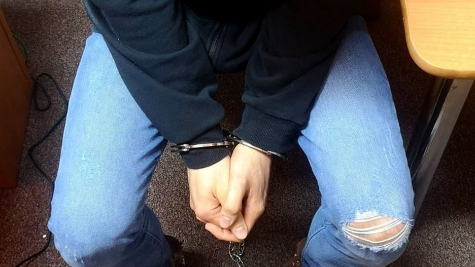 Napastnik trafił w ręce policji. Zdjęcie ilustracyjne