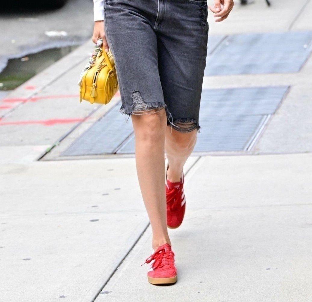 Gigi Hadid nosi najmodniejsze buty sezonu 