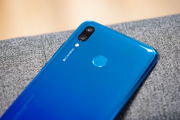 Huawei P Smart 2019 - atrakcyjna obudowa