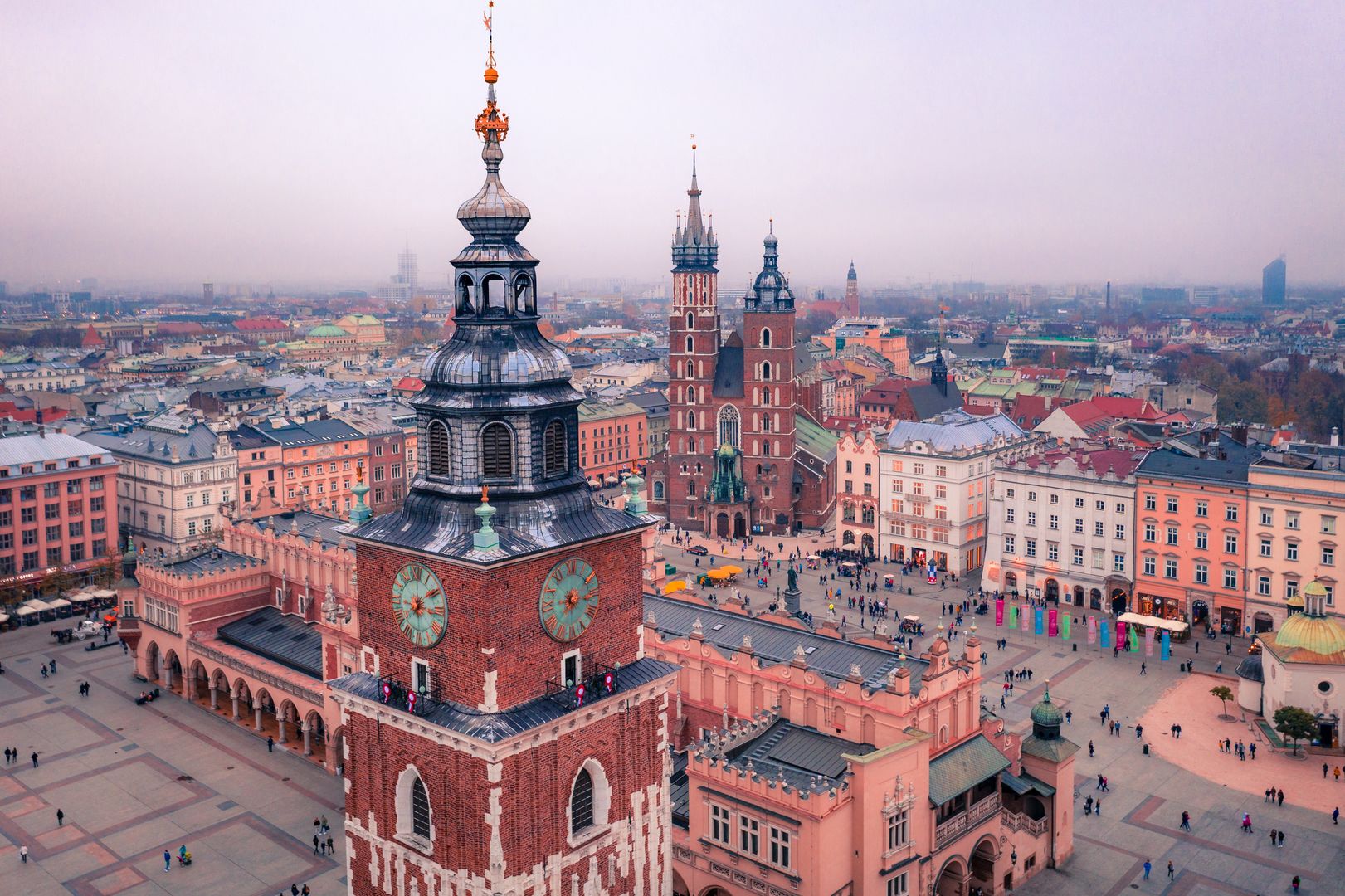 Pogoda w Krakowie. Prognoza na sobotę, 3 maja 2025. Ciepło i pogodnie, po południu możliwy deszcz