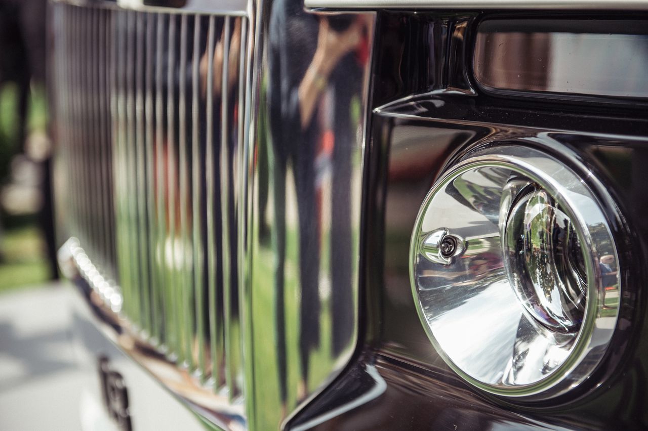 Przednie światła - Rolls-Royce Sweptail.
