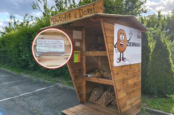 Stoi tuż przy drodze. Nikt nie pilnuje. Rolnicy zawiesili kartkę