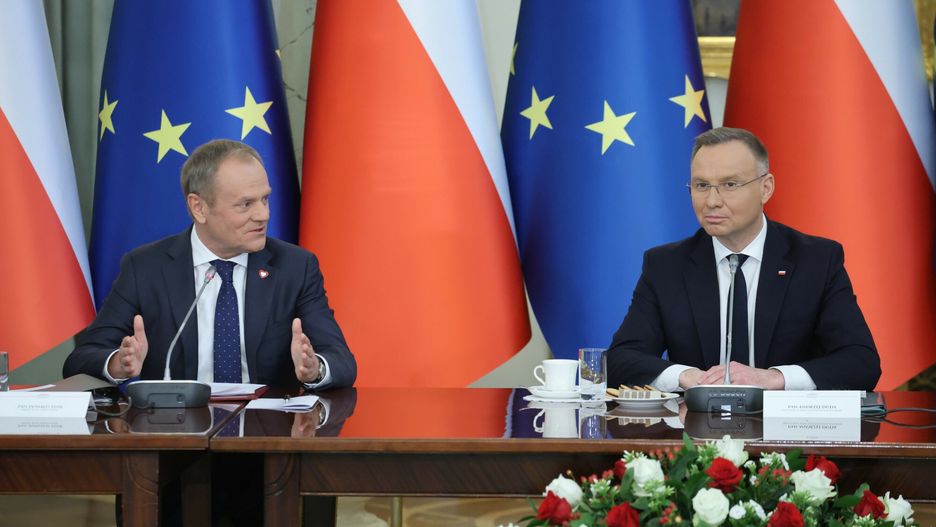 Donald Tusk i Andrzej Duda na posiedzeniu Rady Gabinetowej