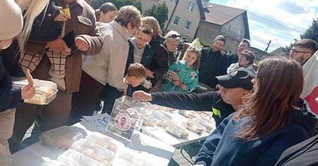 Tłumy chciały pomóc Karolowi! Kiermasz okazał się wielkim sukcesem