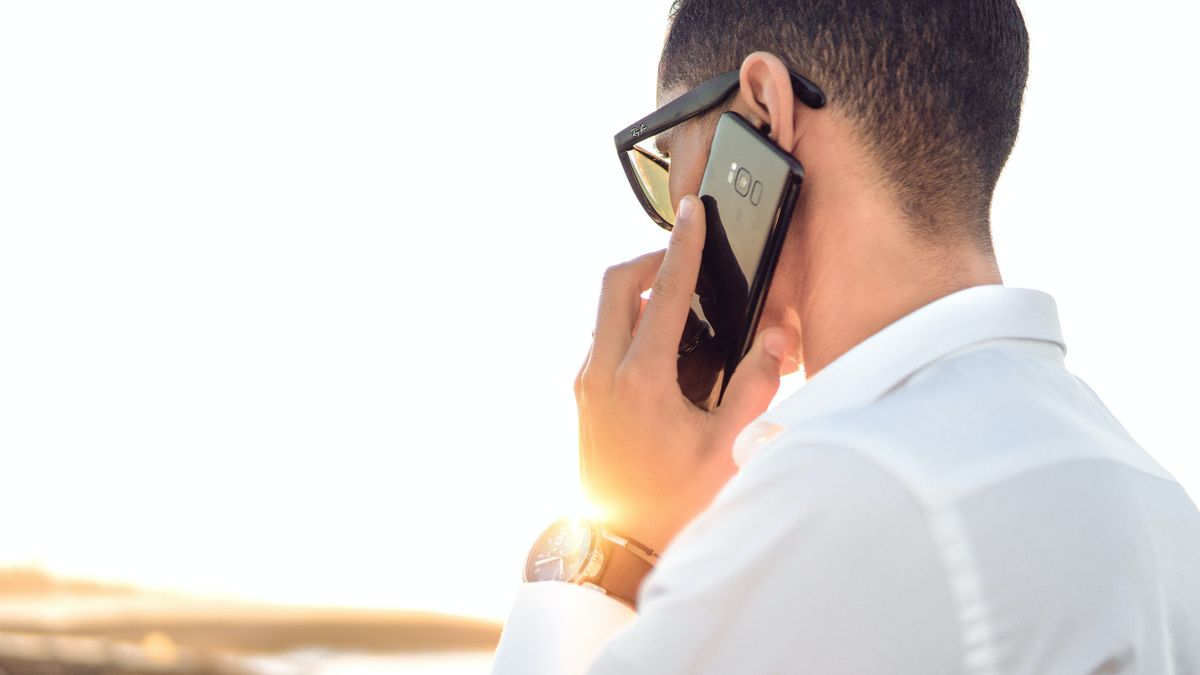 Rozmowa telefoniczna. Rozmawiając przez telefon można wpakować się w kłopoty