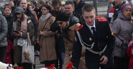 Rosjanie ochoczo idą do wojska. Chcą pomścić ofiary