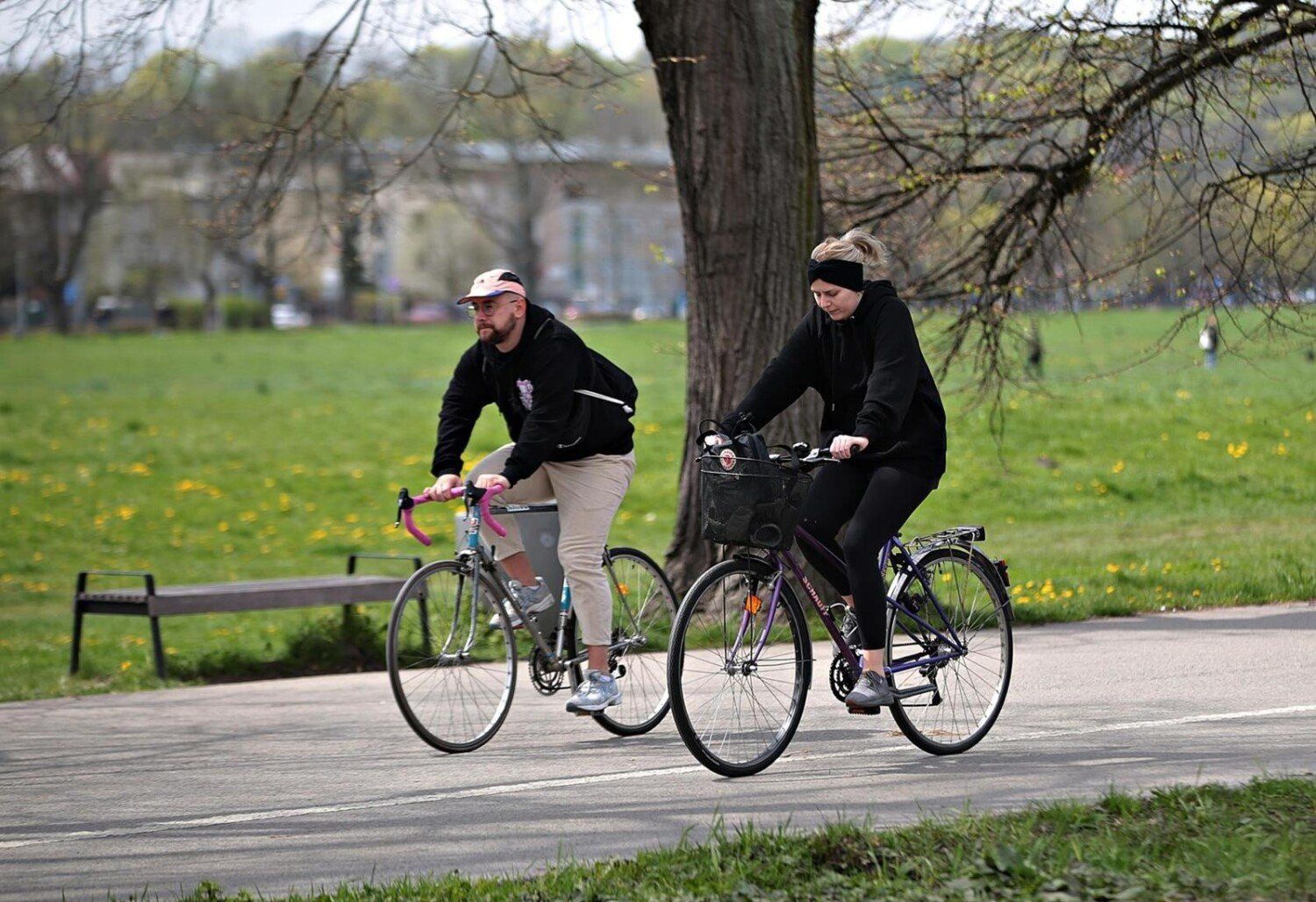 Rodzinne przejażdżki rowerowe – spokojne trasy blisko Krakowa