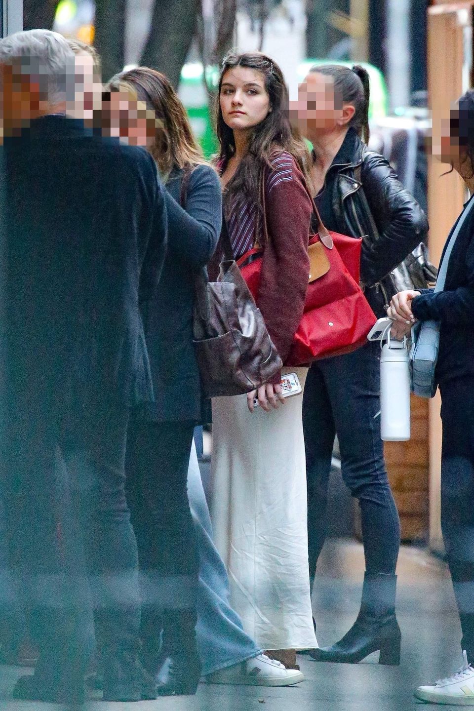 Suri Cruise "przyłapana" w towarzystwie koleżanek