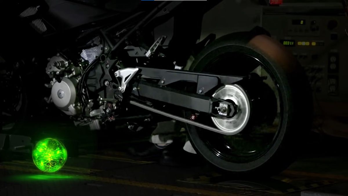 Hybrydowy motocykl Kawasaki nabiera kształtów