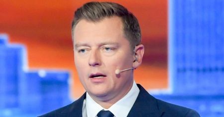 Rafał Brzozowski KOMENTUJE plotki o jego rzekomym związku ze znaną wokalistką. Co powiedział?
