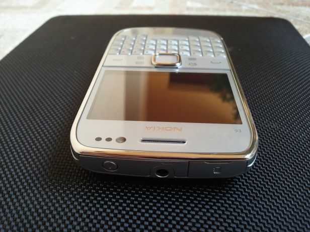 Nokia E6, aż trudno nie piać z zachwytu! [pierwsze wrażenia] 9