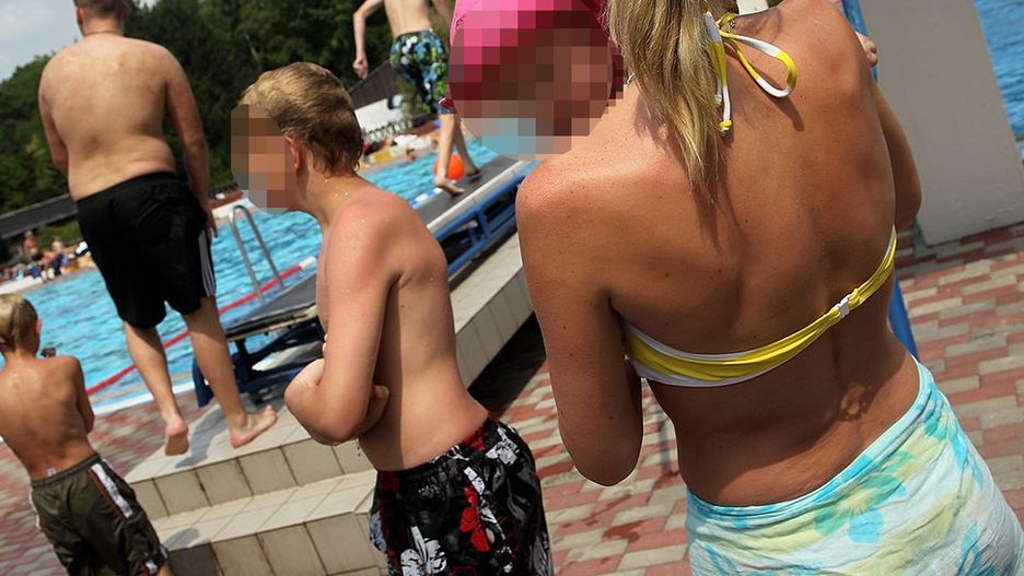 Przyszła z dziećmi na pływalnię. Miała prawie trzy promile