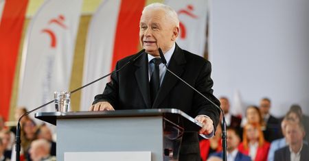 Sprawa "dwóch wież". Wniosek Giertycha odrzucony przez prokuraturę