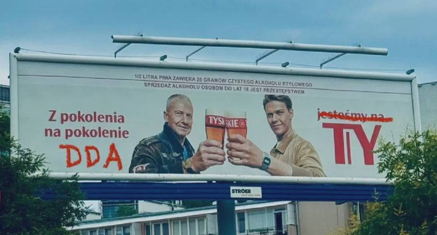 Tyskie w ogniu krytyki za hasło reklamowe. "Billboard nie jest promocją alkoholizmu"