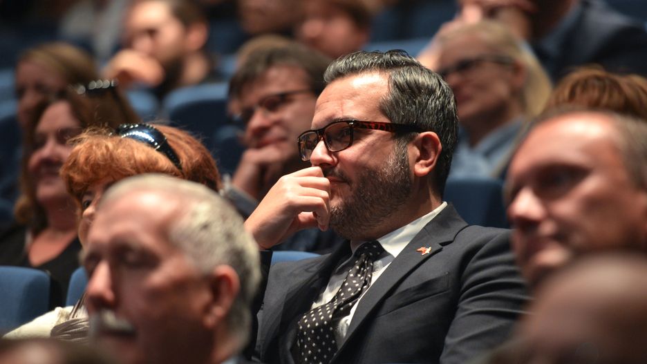 Bix Aliu wspomina współpracę z Georgette Mosbacher