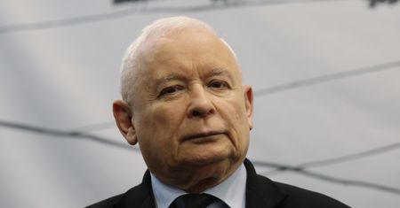 Los Kaczyńskiego jak nigdy zależy od Hołowni i Kosiniaka [OPINIA]