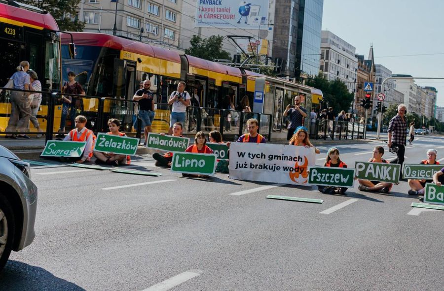 Last Generation activists hear verdicts in Polish court