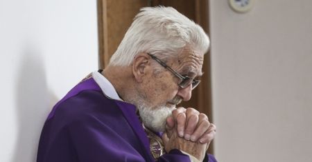 Kościół znów obraził się na ks. Bonieckiego... "Jego słowa wywoływały wśród wiernych DEZORIENTACJĘ"