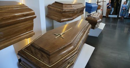Makabryczna pomyłka zakładu pogrzebowego. Zamieniono ciała kobiet