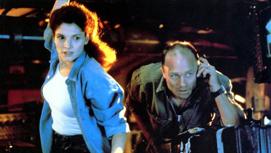 Mary Elizabeth Mastrantonio i Ed Harris w "Otchłani"